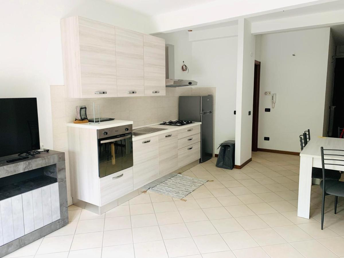 I Platani 3 Apartment มอนเตกาตินี แตร์เม ภายนอก รูปภาพ